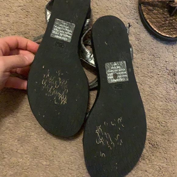 Twin pair of metallic strappy sandals! - Picture 4 of 4